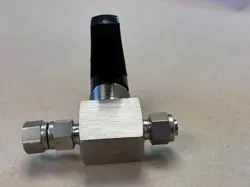 SWAGELOK SS-44S6 STAINLESS