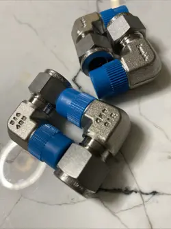 NPT SS-600-2-4