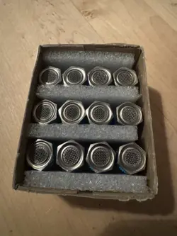NEW SWAGELOK LOT OF (12) SS-MD-4 STAINLESS STEEL MUD DAUBER FITTING