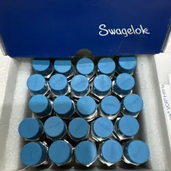 SWAGELOK SS-810-1-6 STAINLESS MALE CONNECTOR 1/2” TUBE X 3/8” NPT, BOX OF 25PCS