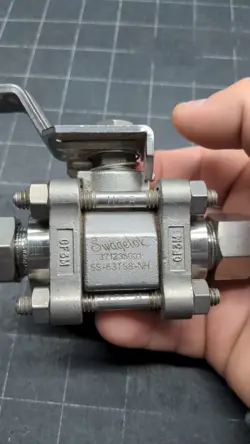 NEW SWAGELOK SS-63TS8-NH BALL VALVE 2200 PSIG STAINLESS STEEL 60 SERIES 1/2 IN