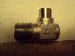 SS-6-TSW-2-8 SWAGELOK 3/8 TUBE SOCKET X 1/2 MNPT WELD ELBOW; 304L ALLOY