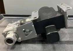 BALL VALVE ASSEMBLY