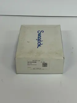 25-SWAGELOK SS-810-1-8