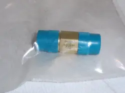 NIB SWAGELOK B-4CP2-1 BRASS CHECK VALVE 1PSI 1/4MNPT X 1/4MNPT 1/4