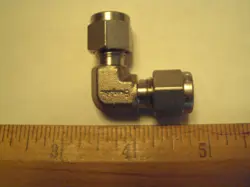 SS-400-9 SWAGELOK 316 STAINLESS UNION ELBOW; 1/4 TUBE