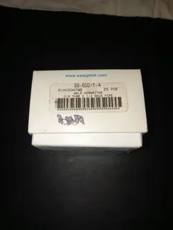 SWAGELOK SS-600-1-4 STAINLESS