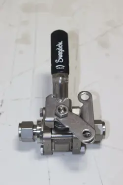 SWAGELOK SS-63TS8-JL SS 3-PIECE BALL VALVE 2200PSI 1/2
