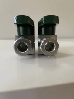 SWAGELOK QUARTER TURN