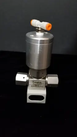 SWAGELOK 6LVV-DPFR4-P1-C STAINLESS STEEL DIAPHRAGM SEALED VALVE