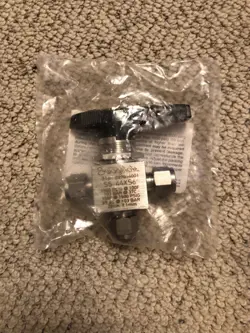 3-WAY BALL VALVE-TUBE