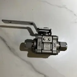SWAGELOK SS-T63MS8 SS BALL VALVE (NEW NO BOX)