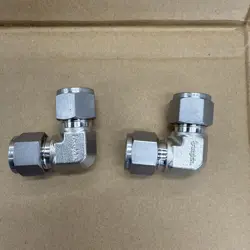 SET OF 2 - 1/2” UNION ELBOW SWAGELOK SS-810-9