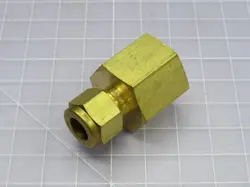 LOT OF 3 SWAGELOK B-600-7-8 TUBE FITTING T237774