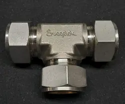 SWAGELOK SS-1610-3 STAINLESS STEEL UNION TEE FITTING, 1