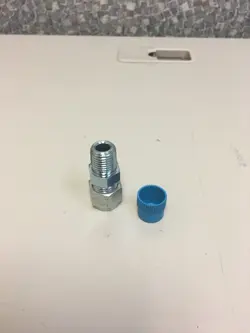MALE CONNECTOR 3/8