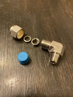 1/8”MNPT 90