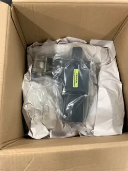 SWAGELOK SS-65TF12-35C VALVE WITH PNEUMATIC ACTUATOR