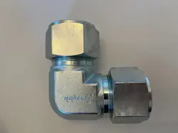 NEW - SWAGELOK S-2000-9 STEEL TUBE FITTING 1-1/4 INCH 90° ELBOW