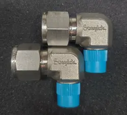 ELBOW FITTINGS. 1/2