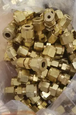 4730007838846 REDUCER TUBE B400-6-2  (50 UNITS)