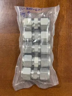 SWAGELOK TUBE FITTING BORED-THROUGH UNION 1/2 IN TUBE OD SS-810-6BT - 1 LOT OF 5
