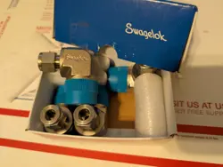 4 - SWAGELOK SS 3/8