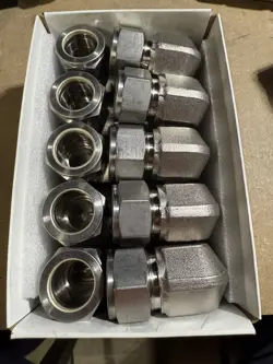 SWAGELOK SS-1210-9