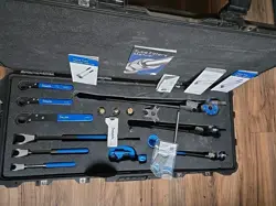 SWAGELOK TUBE FITTER TOOL BOX