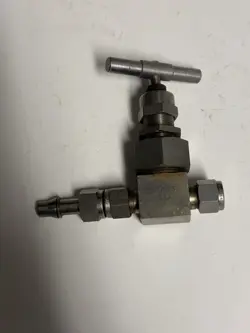 WHITEY SS-6NBS6 3/8”
