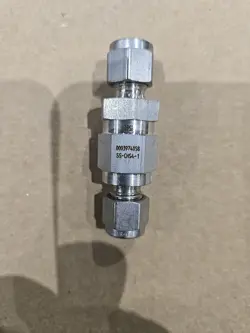 VALVE SWAGELOK SS-CHS4-1