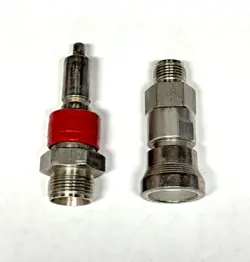 USED - LOT OF SWAGELOK QUICK CONNECT FITTINGS