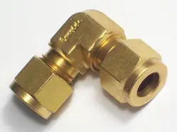 1- SWAGELOK BRASS ELBOW UNION,  3/8