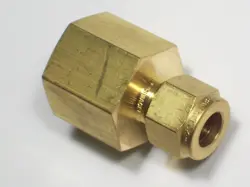 1 - SWAGELOK BRASS CONNECTOR FITTING, 3/8