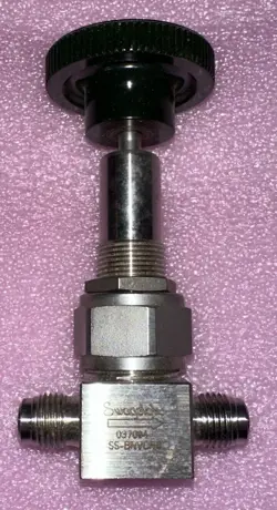 SWAGELOK SS-BNVCR4 HIGH PURITY BELLOWS SEALED VALVE,  1/4