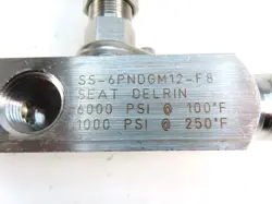 SCREWED BONNET GAUGE