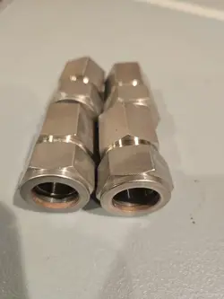  SWAGELOK SS-1210-7-8 STAINLESS PIPE ADAPTER 3/4IN TUBE X 1/2IN NPT