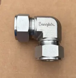 SWAGELOK 1