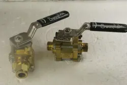 NEW SWAGELOK B-63TS8 BRASS 1/2