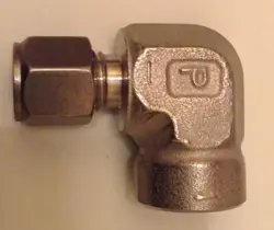 PARKER ¼” TUBE X ¼” FEMALE NPT 90 ELBOW STAINLESS 4-4DBZ-SS SWAGELOK SS-400-8-4
