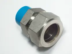 1 - SWAGELOK STAINLESS STEEL CONNECTOR, 1