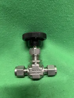 INTEGRAL BONNET NEEDLE VALVE 1/4” SWAGELOK TUBE FITTING REGULATING STEM SC-11