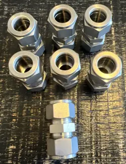 SWAGELOK SS-1010-6   5/8