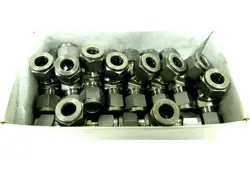 LOT OF 29 SWAGELOK SSTEE UNION FITTING, 3/8