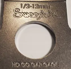 GAUGE 1/2-12MM
