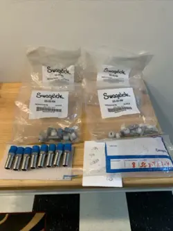 SWAGELOK LOT