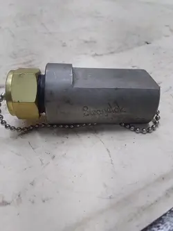 SWAGELOK TUBE CONNECTOR 1210 SERIES