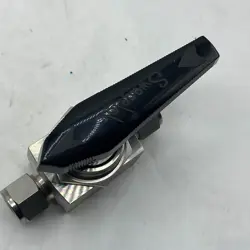 TUBE FITTING VALVE