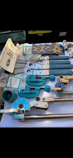 SWAGELOK TUBE BENDER LOT