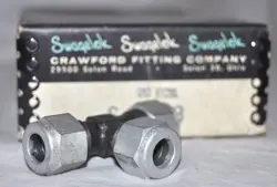 CARBON STEEL SWAGELOK TUBE FITTING S-600-3, UNION TEE, 3/8 IN. TUBE OD